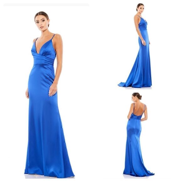 NWT PLUNGING FAUX WRAP SLEEVELESS EVENING GOWN
